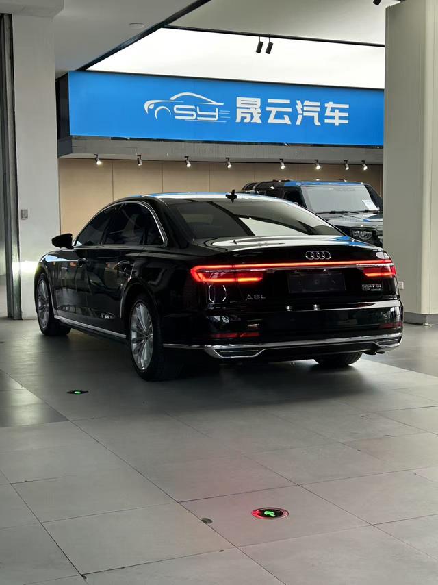 Audi A8 2018 thumb 11