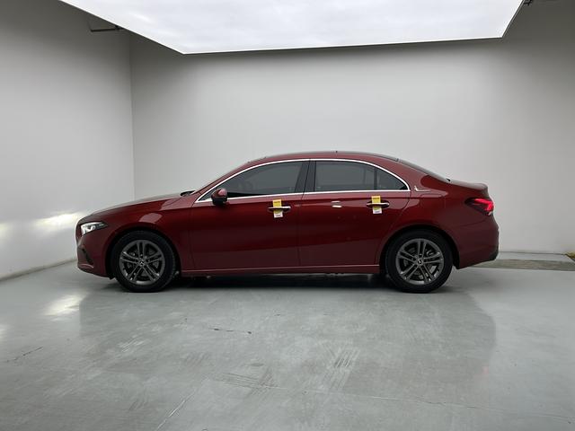 Mercedes-Benz A-Class 2020 thumb 2