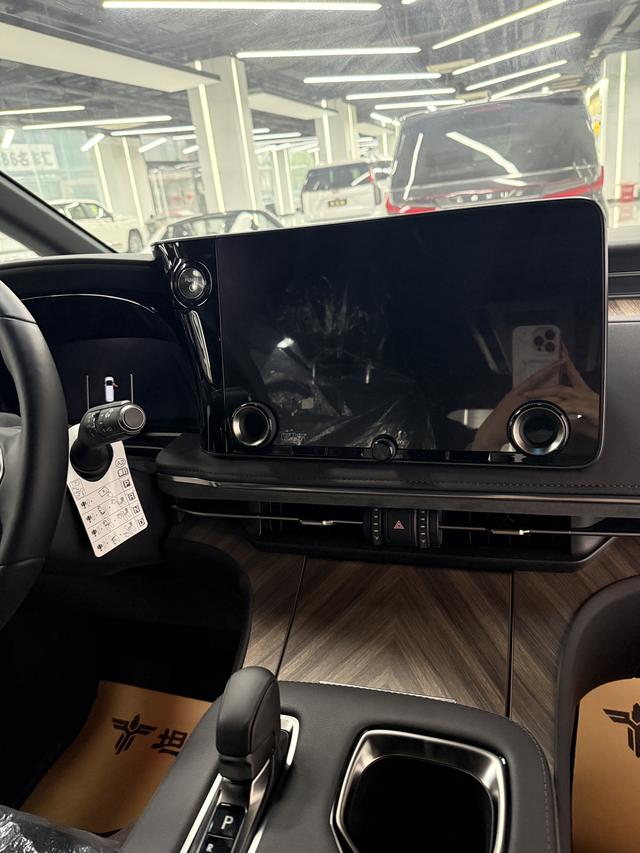 Lexus LM 2025 thumb 6