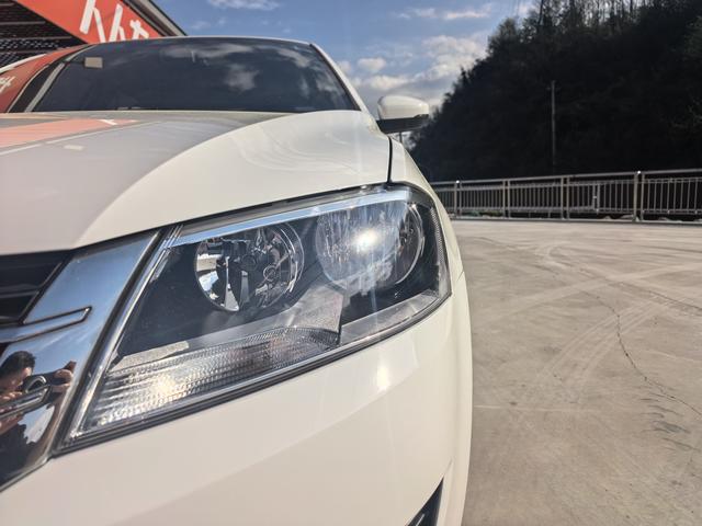 Volkswagen Lavida XR 2013 thumb 9