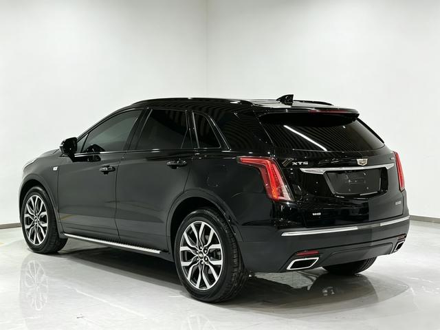 Cadillac XT5 2021 thumb 2