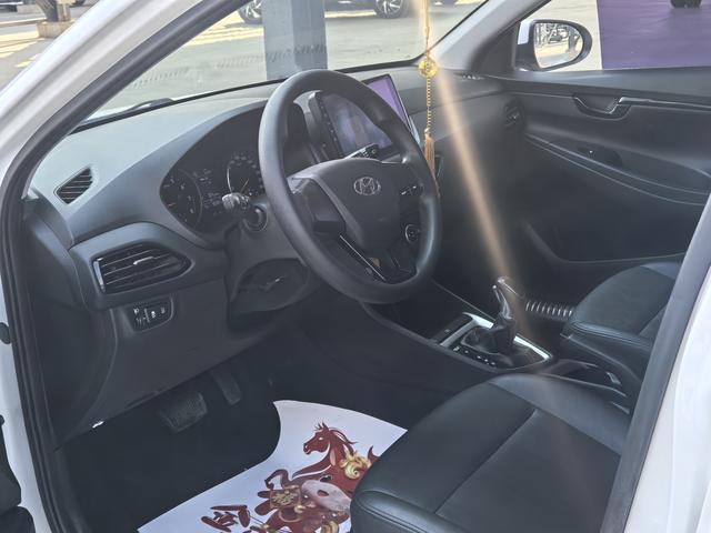 Hyundai Elantra 2018 thumb 6