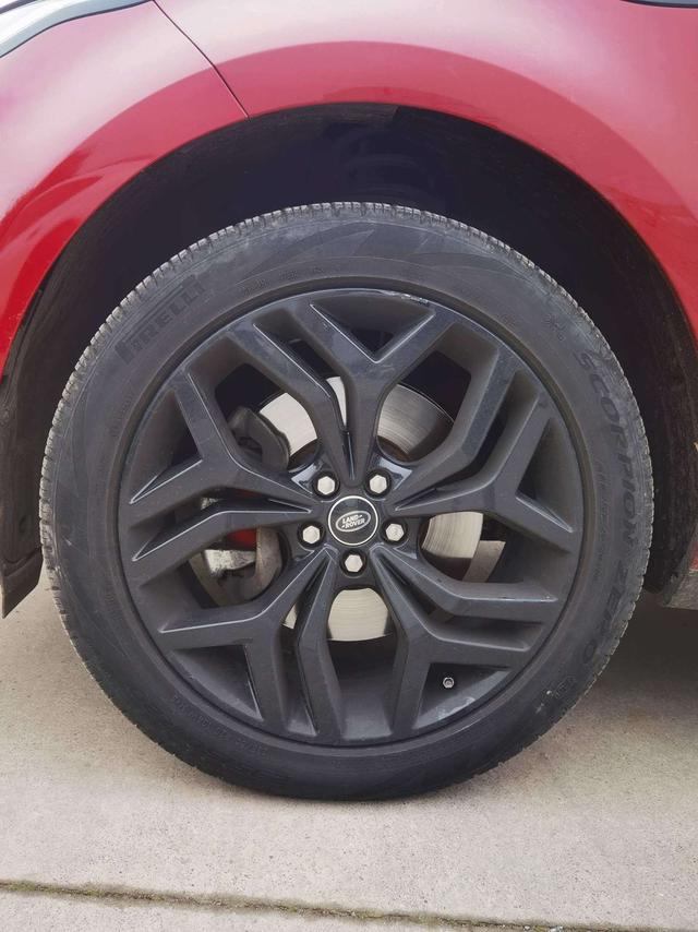 Land Rover Evoque 2020 thumb 3