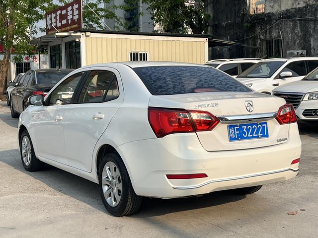 Baojun 630 2016 thumb 11