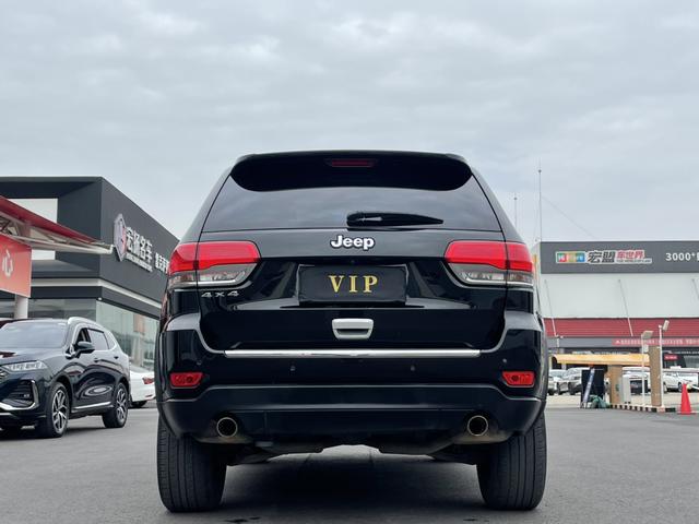 Jeep Grand Cherokee 2015 thumb 3
