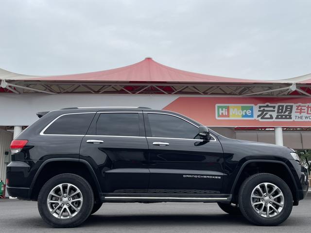 Jeep Grand Cherokee 2015 thumb 5