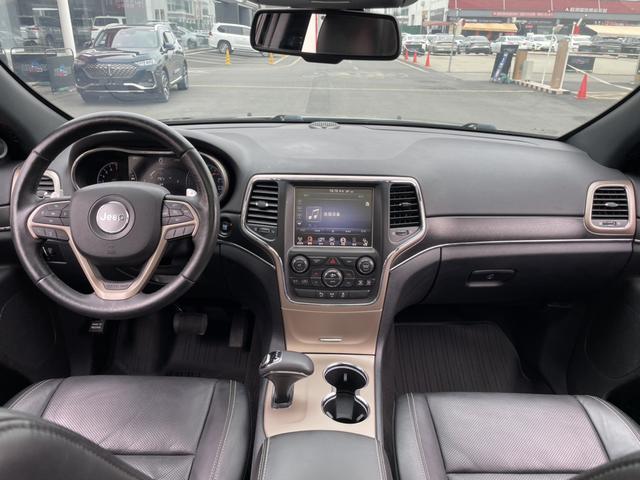 Jeep Grand Cherokee 2015 thumb 11