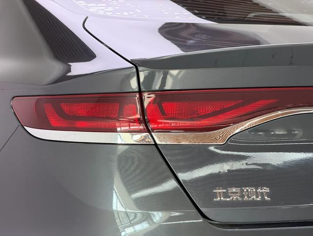 Hyundai Lafesta 2019 thumb 11