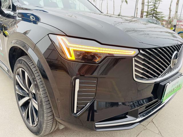 Volvo XC90 2026 thumb 3