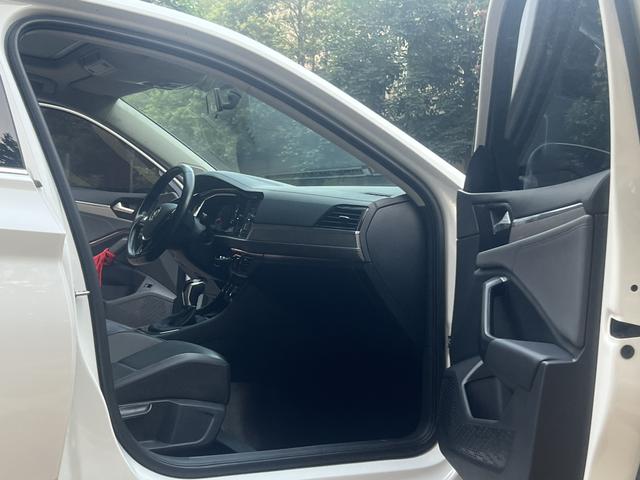 Volkswagen Sagitar 2019 thumb 7