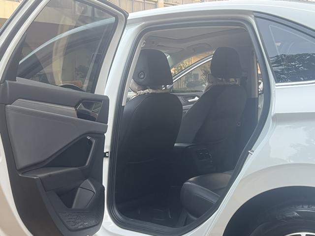 Volkswagen Sagitar 2019 thumb 10