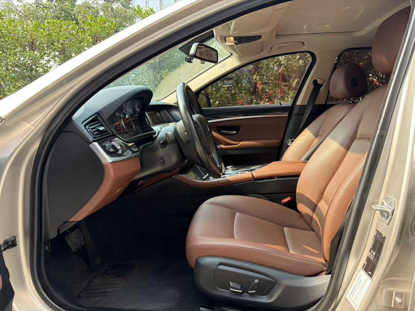 BMW 5 серии 2017 thumb 6