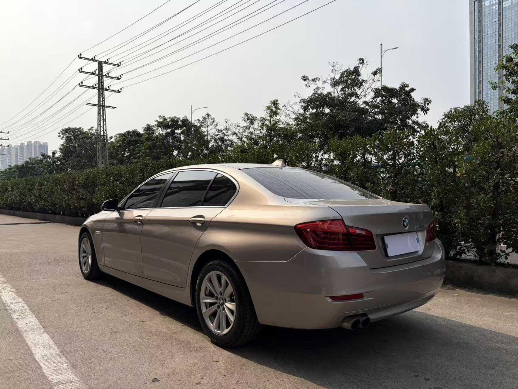 BMW 5 серии 2017 thumb 11