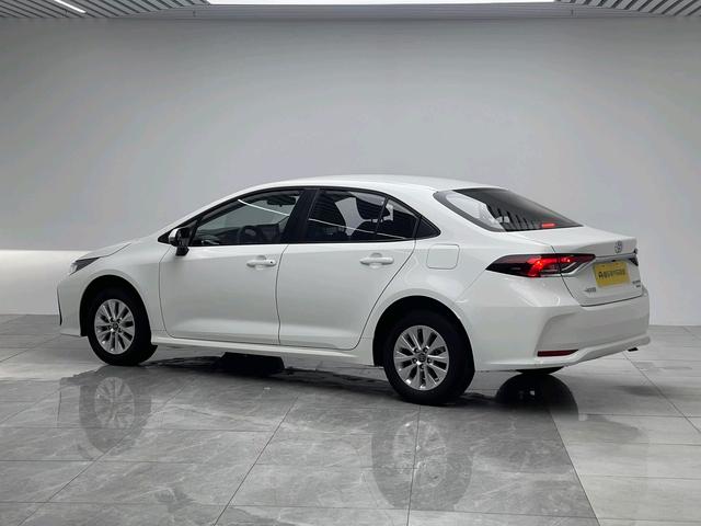Toyota Corolla 2023 thumb 3