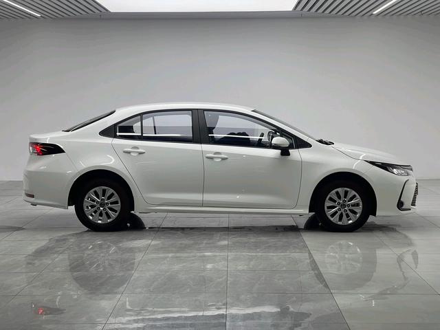 Toyota Corolla 2023 thumb 6