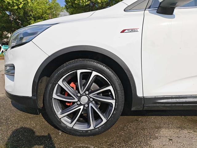 Geely GS 2017 thumb 10