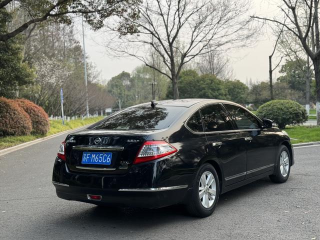 Nissan Altima 2010 thumb 4
