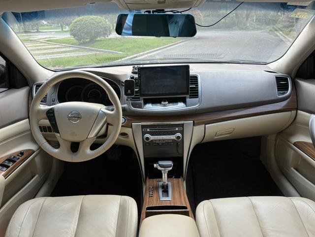 Nissan Altima 2010 thumb 5