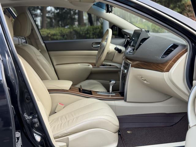 Nissan Altima 2010 thumb 8
