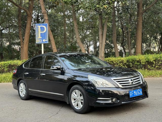 Nissan Altima 2010 thumb 11