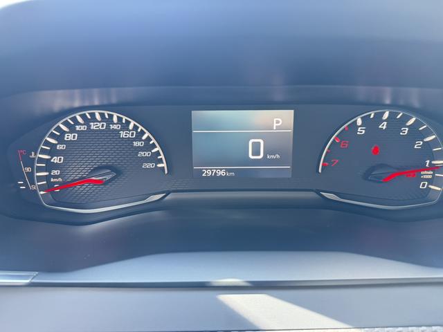 Peugeot 2008 2022 thumb 10