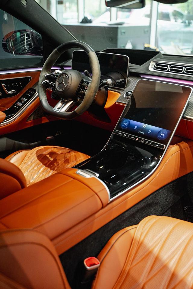 Mercedes-Benz S-Class 2024 thumb 10