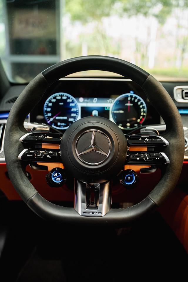 Mercedes-Benz S-Class 2024 thumb 11