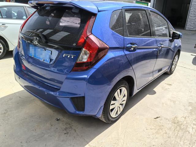 Honda Fit Shuttle 2016 thumb 4
