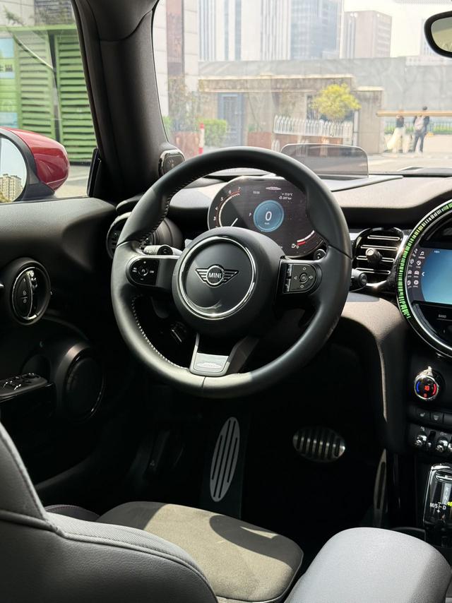 Mini Hatch 2023 thumb 11