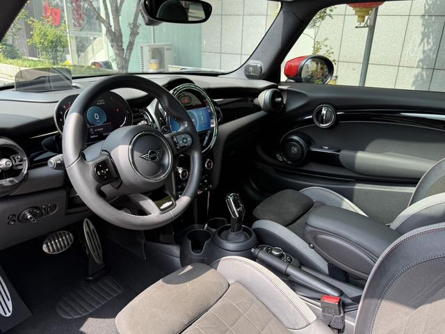 Mini Hatch 2023 thumb 12