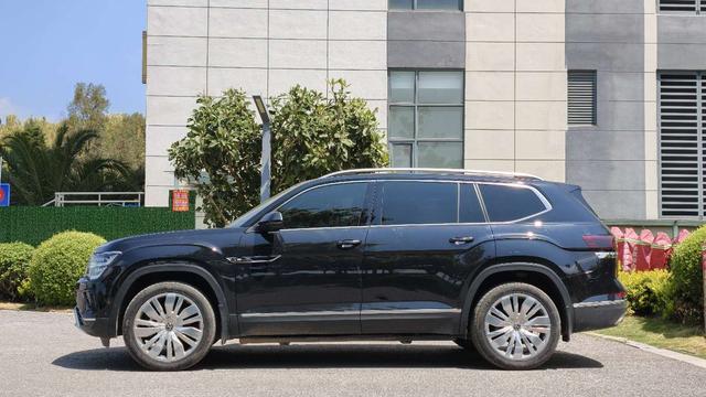 Volkswagen Teramont 2023 thumb 2