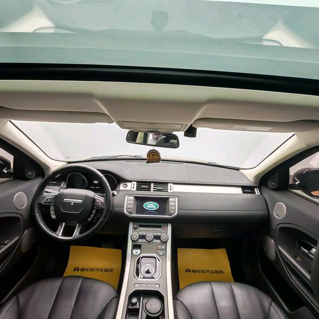 Land Rover Evoque 2014 thumb 12