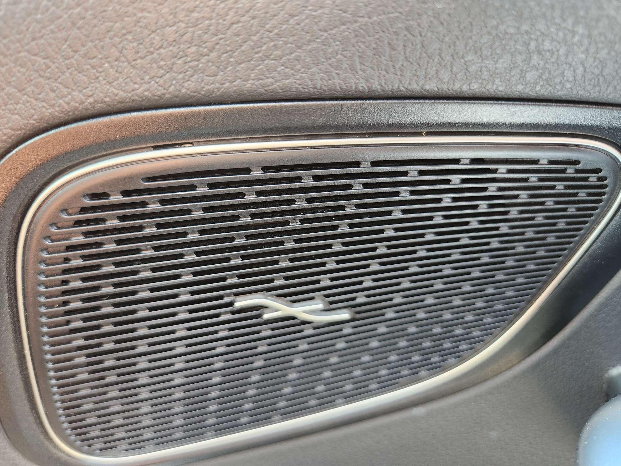 Mercedes-Benz GLC 2023 thumb 4