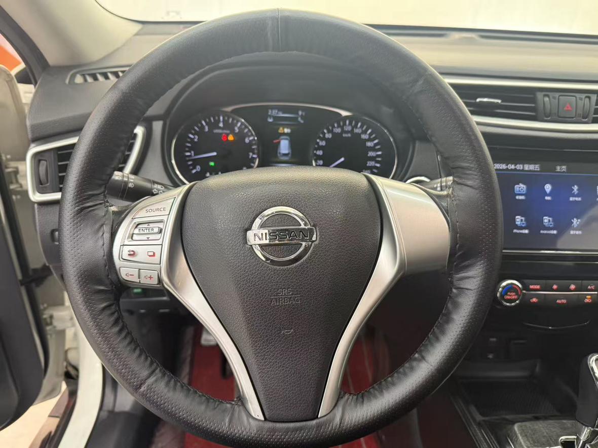 Nissan X-Trail 2015 thumb 9