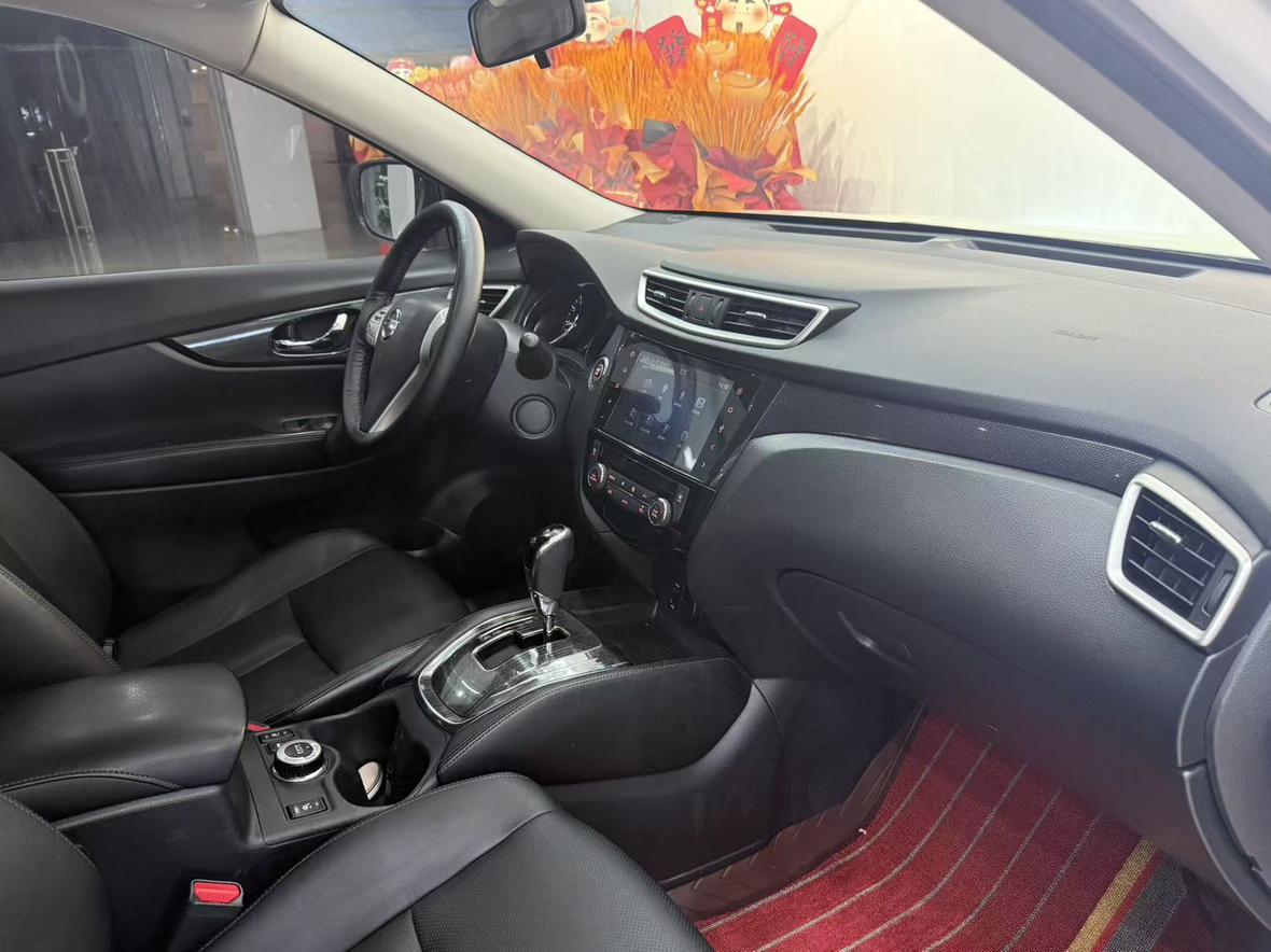 Nissan X-Trail 2015 thumb 10
