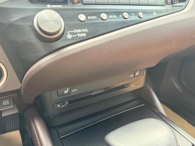 Lexus ES 2020 thumb 6