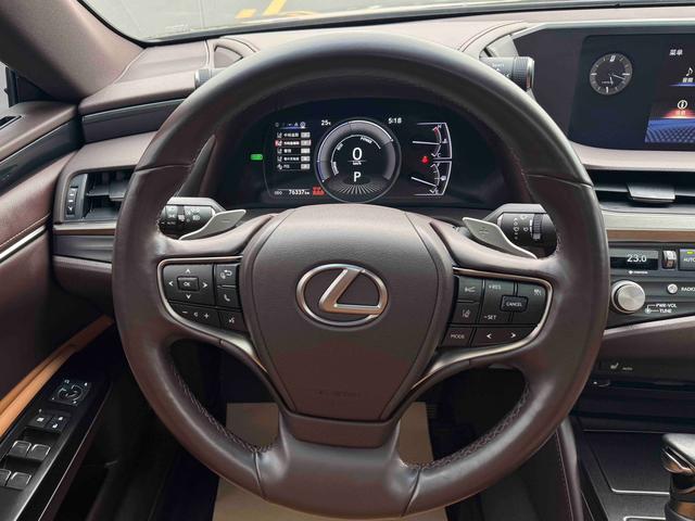 Lexus ES 2020 thumb 10