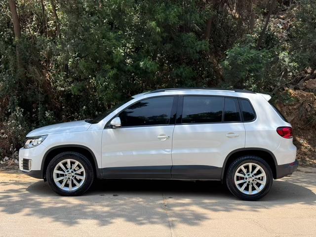 Volkswagen Tiguan 2016 thumb 9