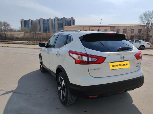 Nissan Qashqai+2 2016 thumb 10