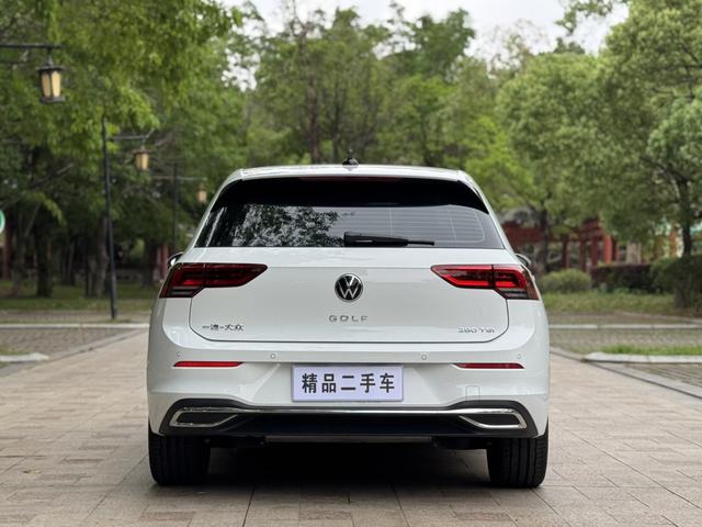 Volkswagen Golf 2024 thumb 4