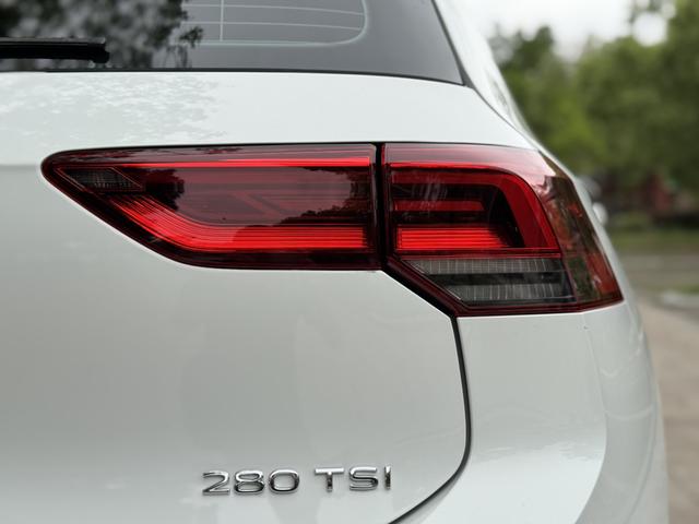 Volkswagen Golf 2024 thumb 7