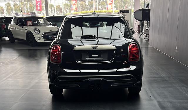 Mini Hatch 2023 thumb 2