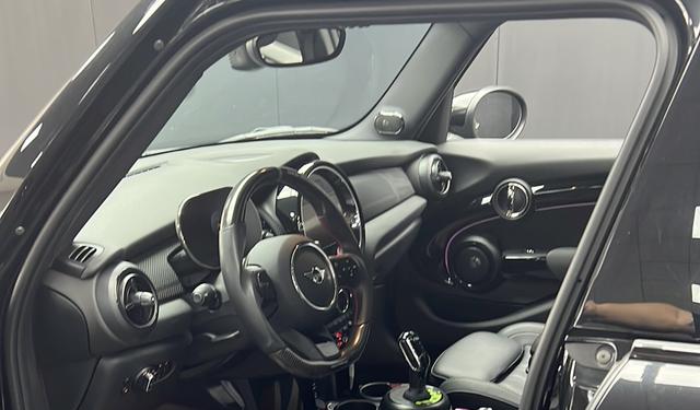 Mini Hatch 2023 thumb 7