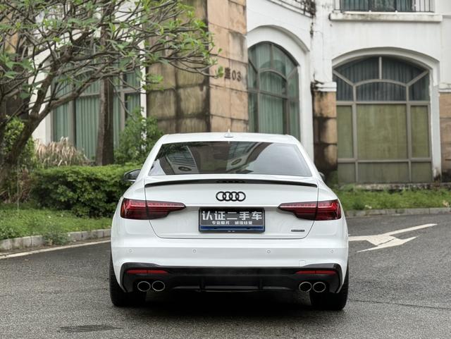 Audi A4 2020 thumb 3