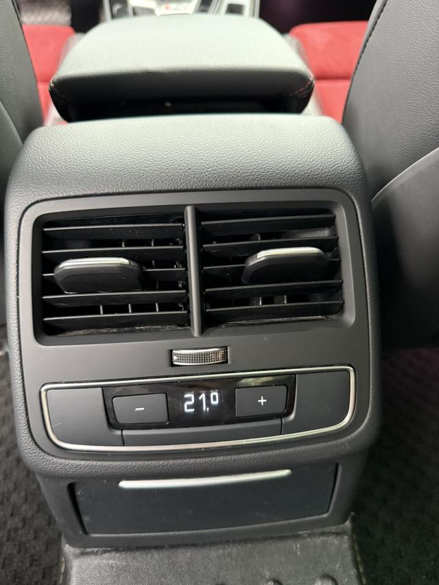 Audi A4 2020 thumb 8