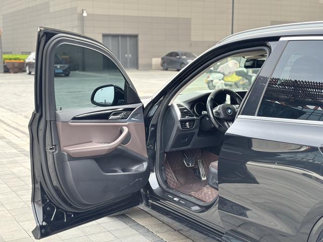 BMW X3 2018 thumb 11