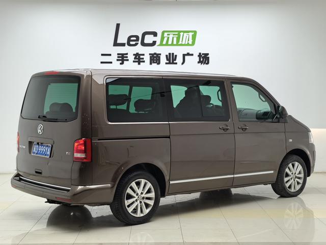 Volkswagen Magotan 2012 thumb 2
