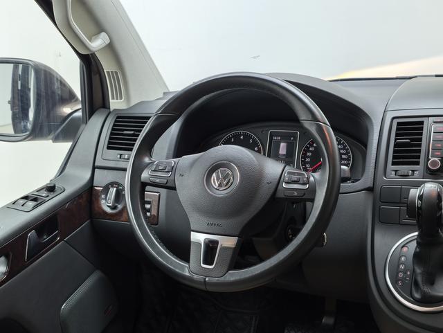 Volkswagen Magotan 2012 thumb 5