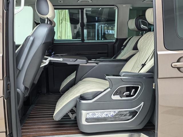 Volkswagen Magotan 2012 thumb 10