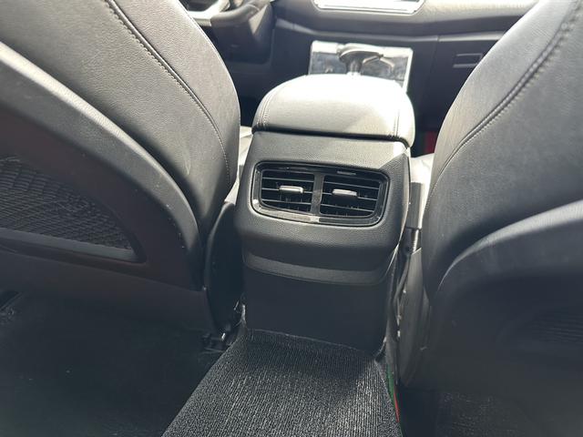 Hongqi H5 2019 thumb 7